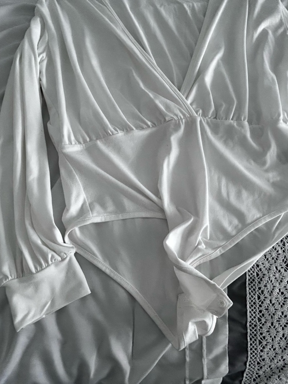 SHEIN White Curve OXL Bodysuit - Picture 2 of 4